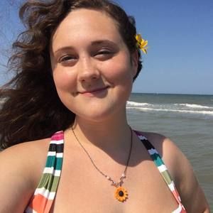 Meet your Posher, Sarah beth